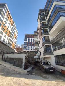 Trabzon Üniversite Mahallesinde Satılık 155M2 3+1 Daire 34