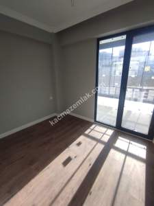 Trabzon Üniversite Mahallesinde Satılık 4+1 Daire, 10