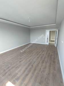 Trabzon Üniversite Mahallesinde Satılık 4+1 Daire, 25