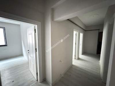 Trabzon Ortahisar Yeşiltepe'de 3+1 Satılık Daire. 13