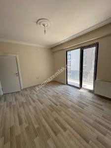 Trabzon Yomra Namık Kemal Mah'de Deniz Manzaralı 3+1 16