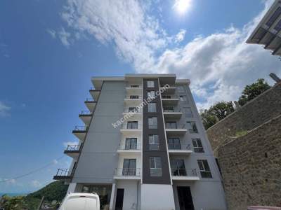 Trabzon Yomra Da Ana Yol Üzeri Satılık 1+1 Daire 2