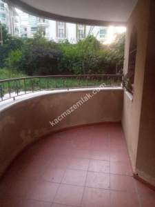 Alipaşa Da Satılık 3+1 Daire Zemin Kat Site İçi 12