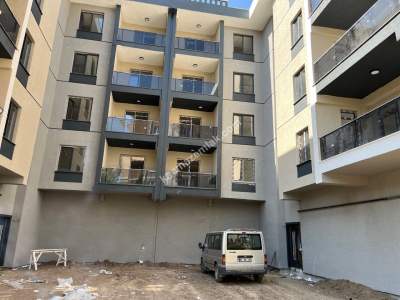 Eski Emniyet Arkası Satılık Sıfır Daire 3+1 13