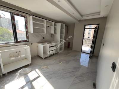 Eski Emniyet Arkası Satılık Sıfır Daire 3+1 6