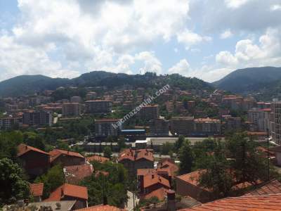 Zonguldak Mithatpaşa Mah.de Satılık İki Katlı Bina 26