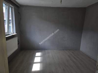 Zonguldak Mithatpaşa Mah.de Satılık İki Katlı Bina 7