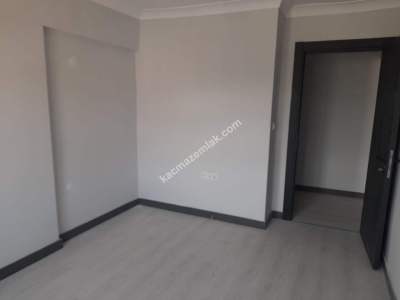 Zonguldak Çarşı Merkezde 2+1 Satılık Sıfır Daire 3