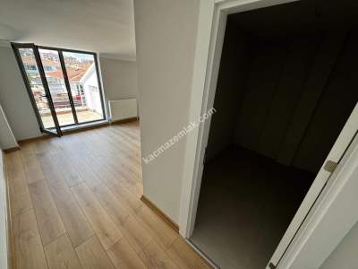 Çankaya , Güvenevler Mah.de Satılık 2+1 Dubleks Daire 27