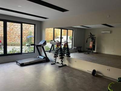 Oba'da Satılık Full Aktiviteli 2+1 Eşyalı Dubleks Dair 8