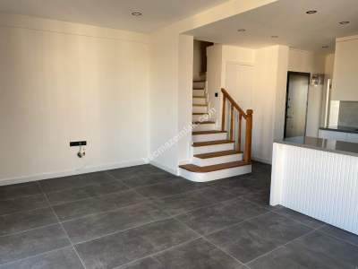 Side'de Satılık 3+1 Havuzlu Dublex 3