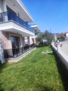 Altınoluk'da Satılık Bahçeli 3+1 Dublex Villa 2