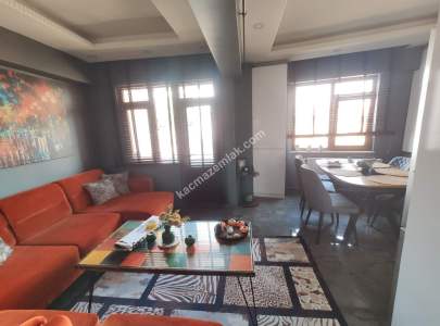 Nişanca Mah'da 4+1 180 M2 Önü Açık Teraslı Dubleks 11