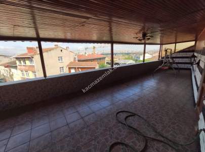 Nişanca Mah'da 4+1 180 M2 Önü Açık Teraslı Dubleks 6