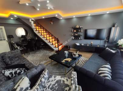 Nişanca Mah'da 4+1 180 M2 Önü Açık Teraslı Dubleks 8