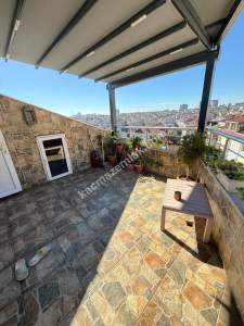 Çilekli Cami'ıne Komşu Satılık 3+2 160 M2 Dubleks Dair 2