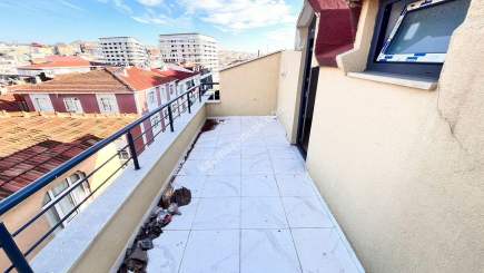 Güngören Merkezde Ataturk Caddesinde 4+1 Sıfır Dublex D 16