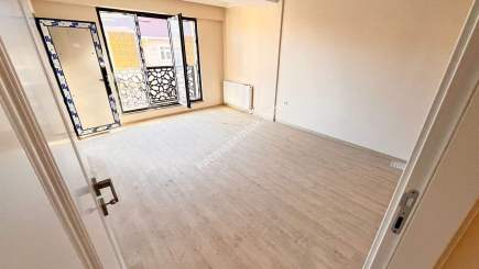 Güngören Merkezde Ataturk Caddesinde 4+1 Sıfır Dublex D 29