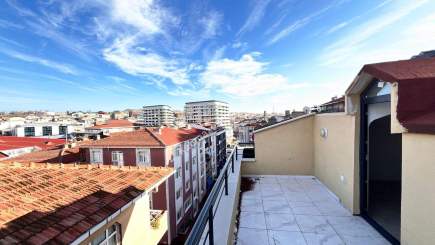 Güngören Merkezde Ataturk Caddesinde 4+1 Sıfır Dublex D 19