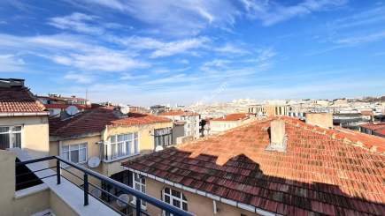 Güngören Merkezde Ataturk Caddesinde 4+1 Sıfır Dublex D 18