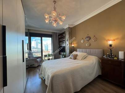 Kadıköy Bostancı'da Teraslı Deniz Manzaralı 4+2 13