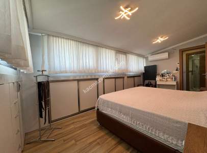 Kadıköy Bostancı'da Teraslı Deniz Manzaralı 4+2 16