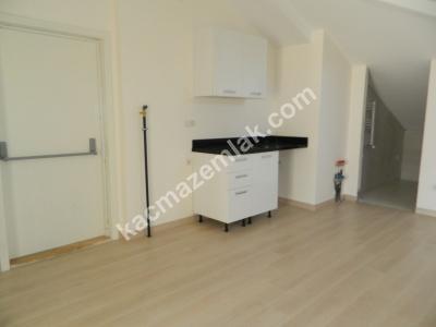 Koşuyolunda, Sıfır Binada, Deniz Ve Şehir Manzaralı 4+1 22