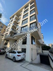 Koşuyolunda, Sıfır Binada, Deniz Ve Şehir Manzaralı 4+1 34