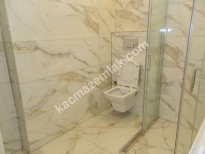 Koşuyolunda, Sıfır Binada, Deniz Ve Şehir Manzaralı 4+1 17