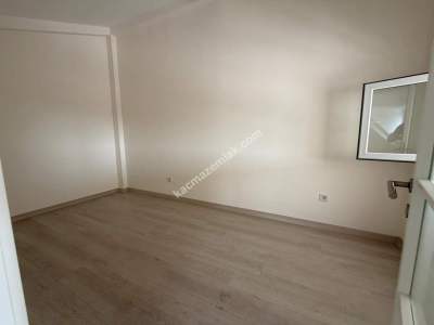 Kadıköy Koşuyolu Mahallesi 4+1 Satılık 142 M2 Duble 24
