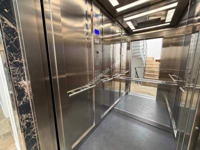 Kadıköy Koşuyolu Mahallesi 4+1 Satılık 142 M2 Duble 8