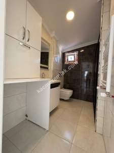 Maltepe Altayçeşme'de Çift Girişli Genişmetrekareli 4+ 32