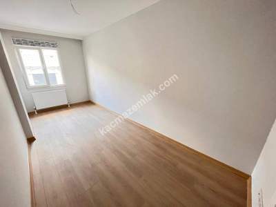 Altıntepe Sahilde Sıfır Binada Geniş Lüks 4+1 Dubleks 13