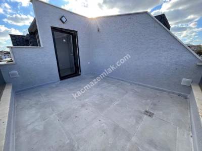 Altıntepe Sahilde Sıfır Binada Geniş Lüks 4+1 Dubleks 34