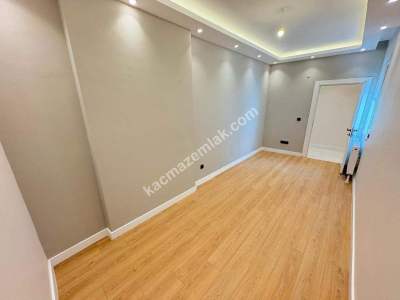 Altıntepe Bağdat Caddesi'nde Ön Cephe 165M² 3+1 Dublek 16