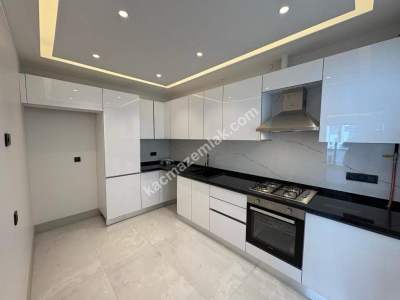Altıntepe Bağdat Caddesi'nde Ön Cephe 165M² 3+1 Dublek 10