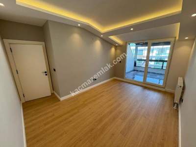 Altıntepe Bağdat Caddesi'nde Ön Cephe 165M² 3+1 Dublek 23