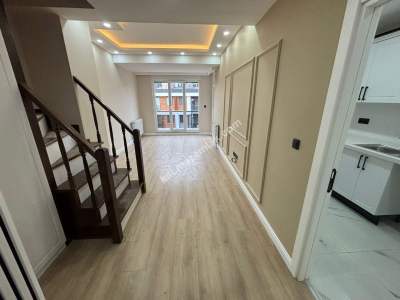 Altıntepe De Deniz Manzaralı Ön Cephe 2+1 Dubleks 22