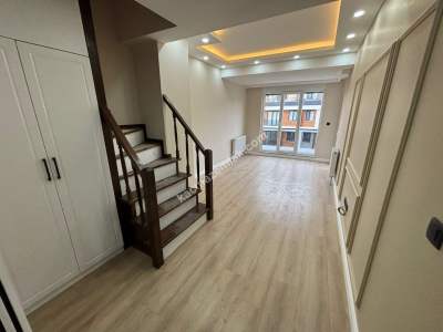 Altıntepe De Deniz Manzaralı Ön Cephe 2+1 Dubleks 19