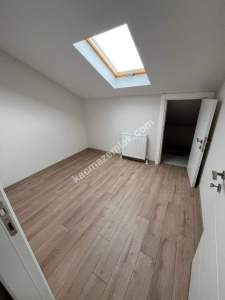 Küçükyalı Çınar Sahilde Deniz Manzaralı 4+1 Dubleks 14