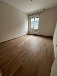 Küçükyalı Çınar Sahilde Deniz Manzaralı 4+1 Dubleks 13