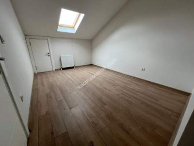 Küçükyalı Çınar Sahilde Deniz Manzaralı 4+1 Dubleks 25