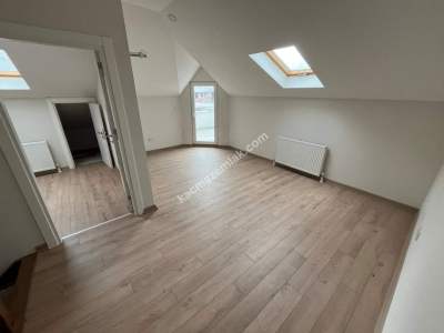 Küçükyalı Çınar Sahilde Deniz Manzaralı 4+1 Dubleks 33