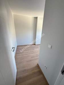 Küçükyalı'da Sahile Marmaraya Yakın 3+1 Dublex 12