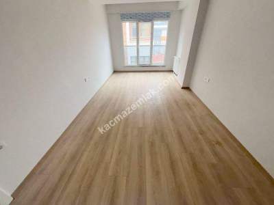 Küçükyalı Çamlıkta Yüksek Kira Getirili 4+2 Dubleks... 25