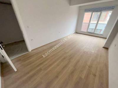 Küçükyalı Çamlıkta Yüksek Kira Getirili 4+2 Dubleks... 22