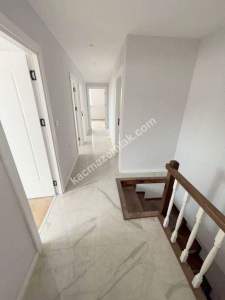 Küçükyalı Çamlıkta Yüksek Kira Getirili 4+2 Dubleks... 10