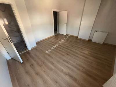 Küçüyalı Marmarayın Dibinde Yüksek Tavanlı 3+1Dubleks 17