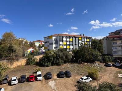 Kaçmaz'dan Orhangazi Mah Asansörlü 4+1 Satılık Dublex 39