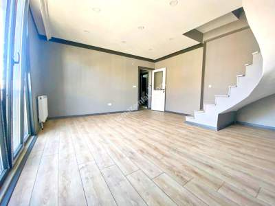 Sancaktepe Kemal Türkler’de Satılık 4+1 Dubleks 4